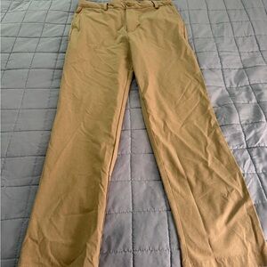 Vineyard Vines Boys Performance Khaki Golf Pants.  Boys size 16